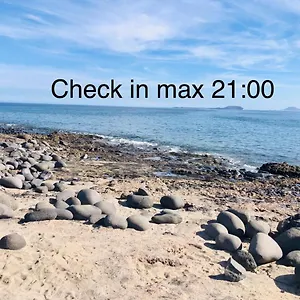 Alessandra With Sat- Tv & Wifi Only 200m From Playa Grande , Puerto del Carmen (Lanzarote) Spain