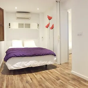 Livings En Elvira Centro Apartment