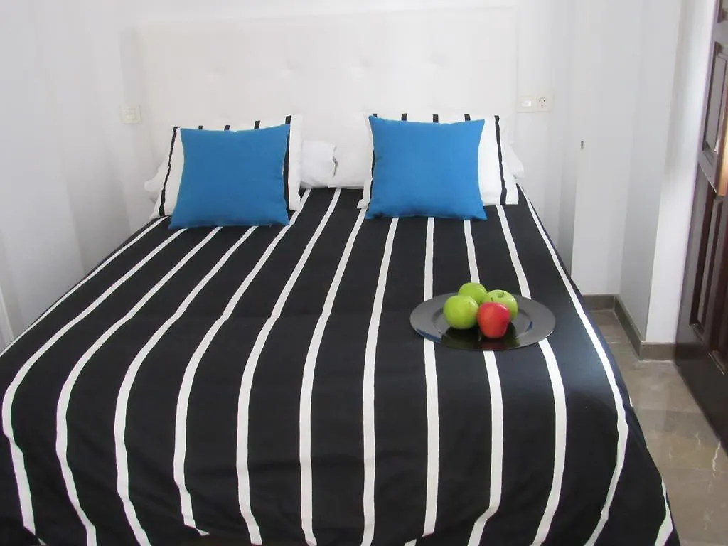 Apartamentos Iliberis Granada 0*,  Spain